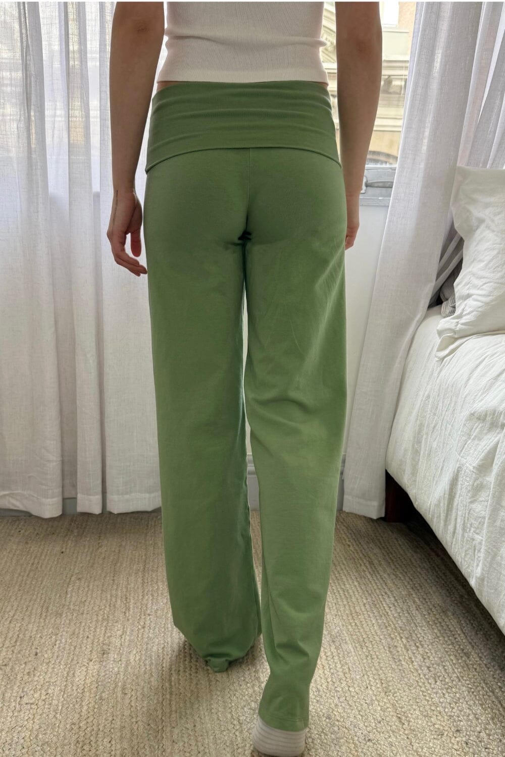 Priscilla Pants | Light Olive Green / XS/S