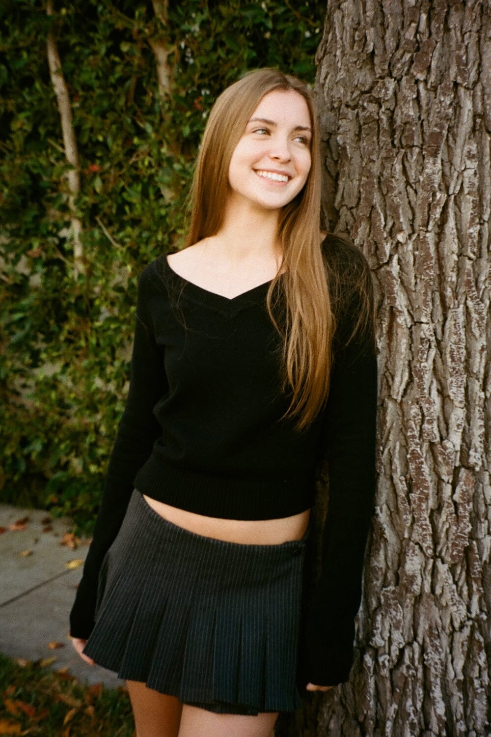 Tania V-Neck Sweater | Black / XS/S
