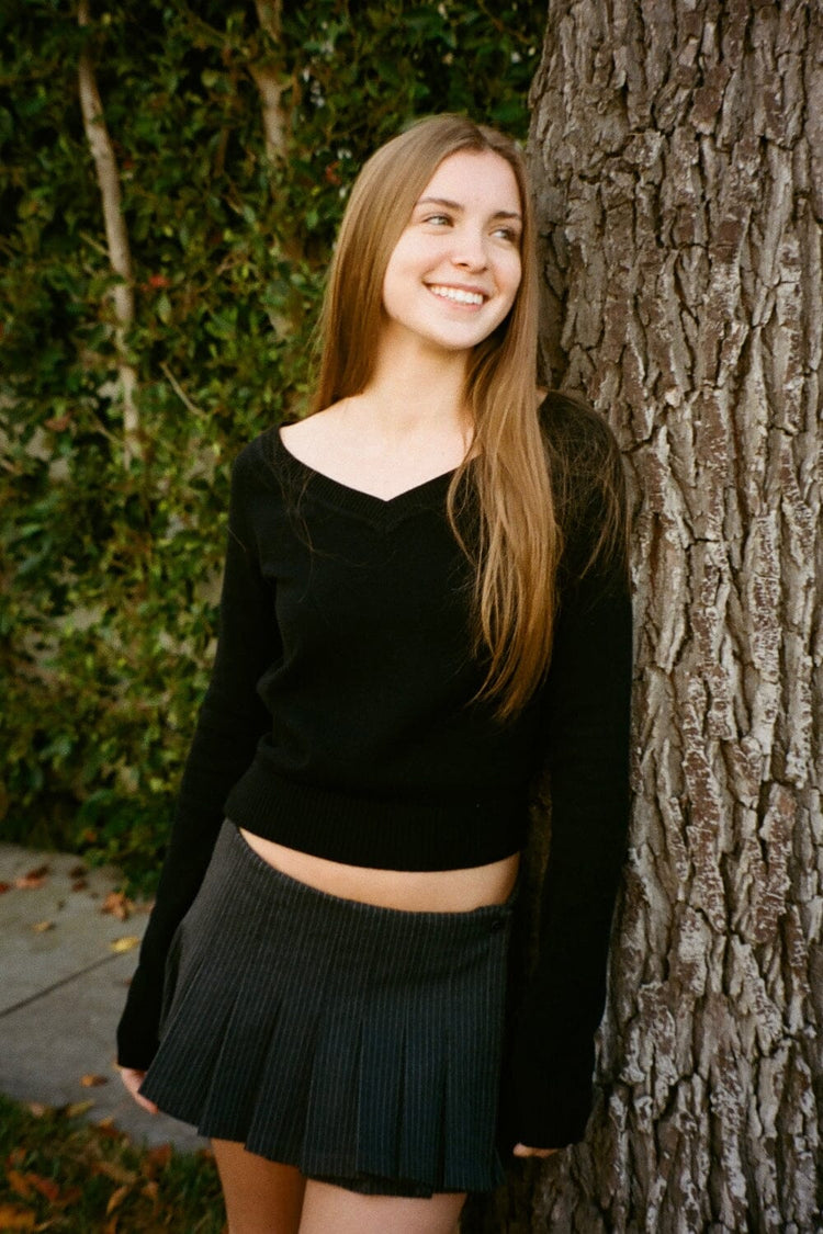 Tania V-Neck Sweater | Black / XS/S