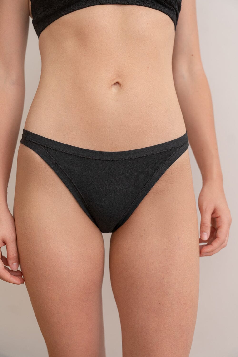 Basic Underwear | Black / S